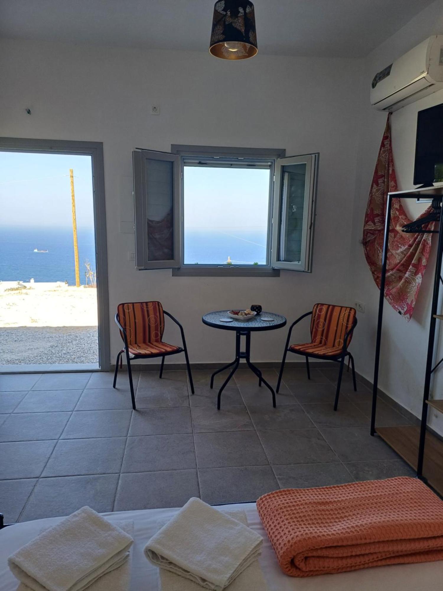 Apartamento 'Nektarios' Cycladic House With Sunrise And Sea View!! Oia  Exterior foto